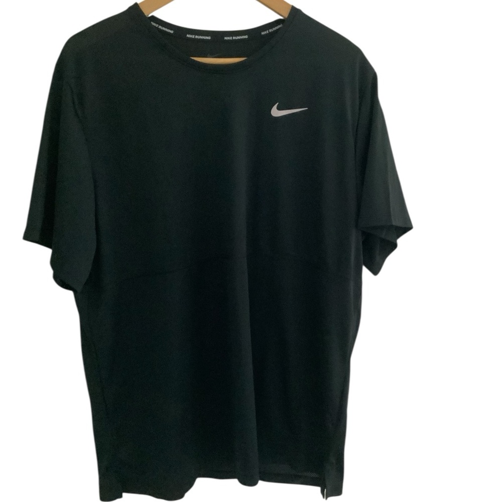 Nike Breathe Dri-Fit Running T-Shirt Top Black CJ5332 010 Size XL GYM